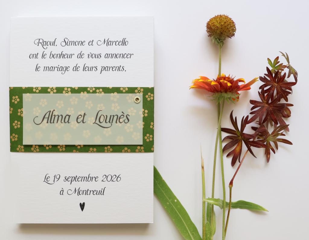 Faire part Alma et Lounès fleurettes or fond kaki